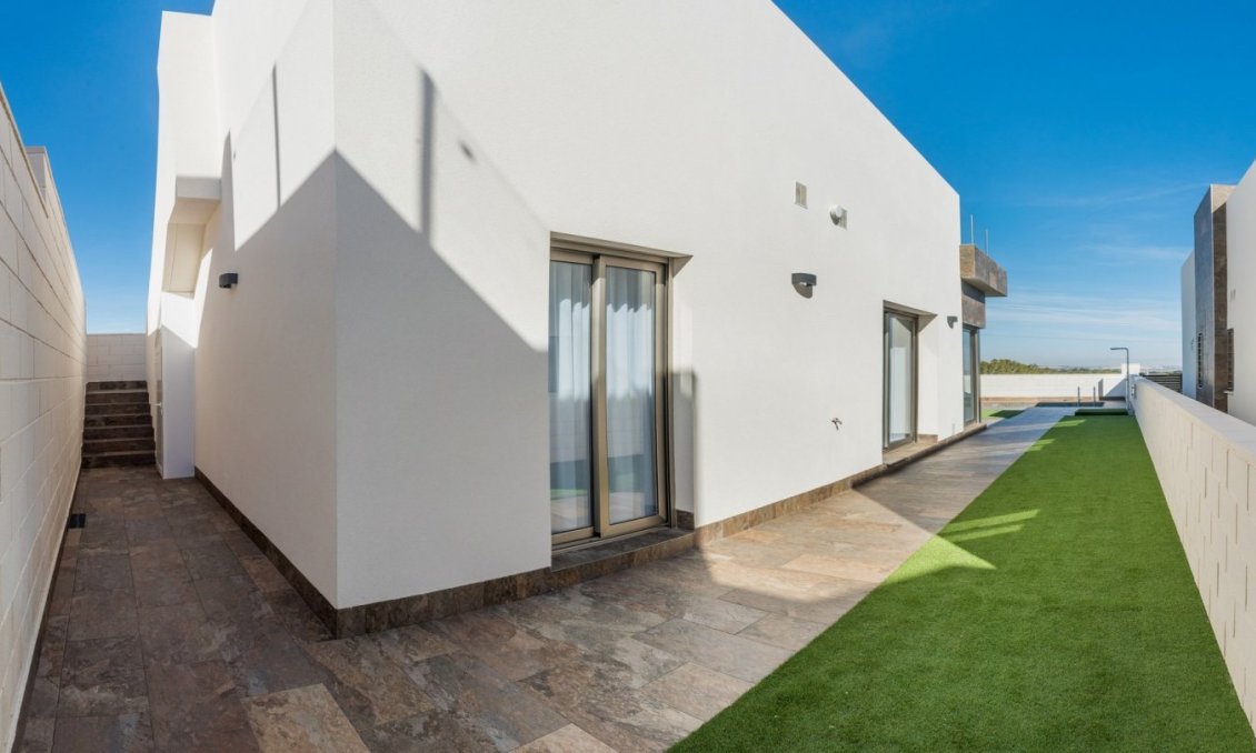 Neue Gebäude - Villa -
Orihuela Costa - PAU 8