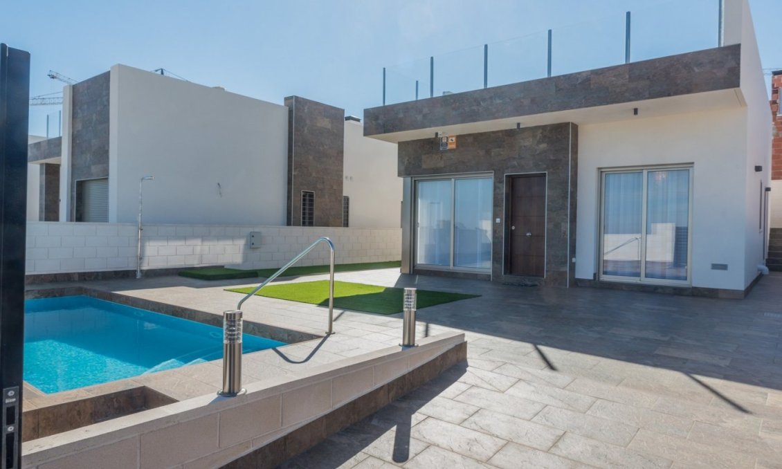 Neue Gebäude - Villa -
Orihuela Costa - PAU 8