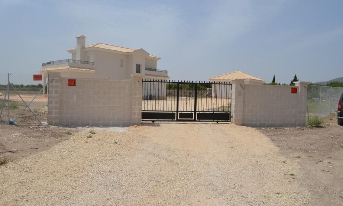 Obra nueva - Villa -
Pinoso - Camino Del Prado