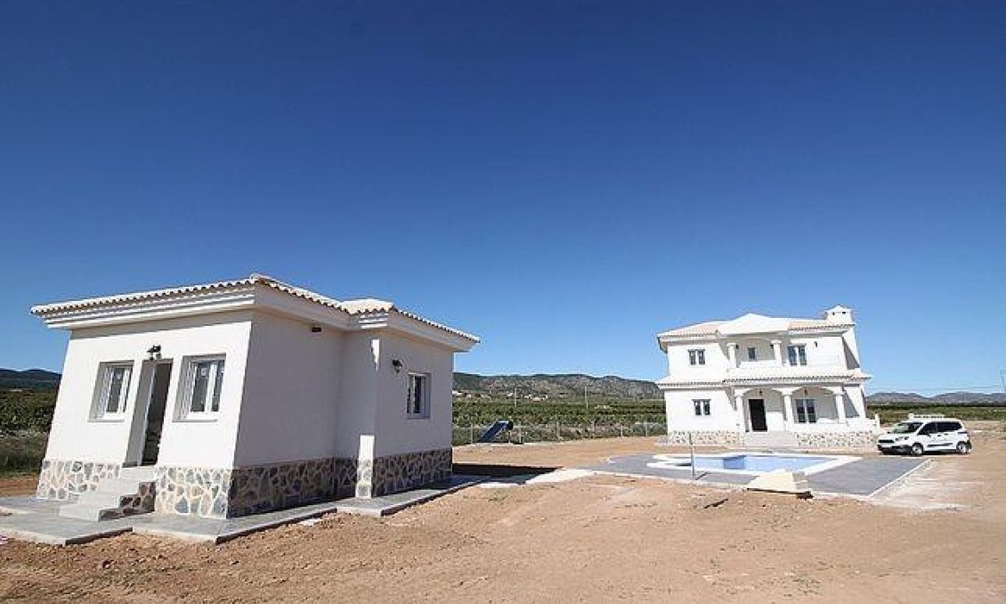 Obra nueva - Villa -
Pinoso - Camino Del Prado