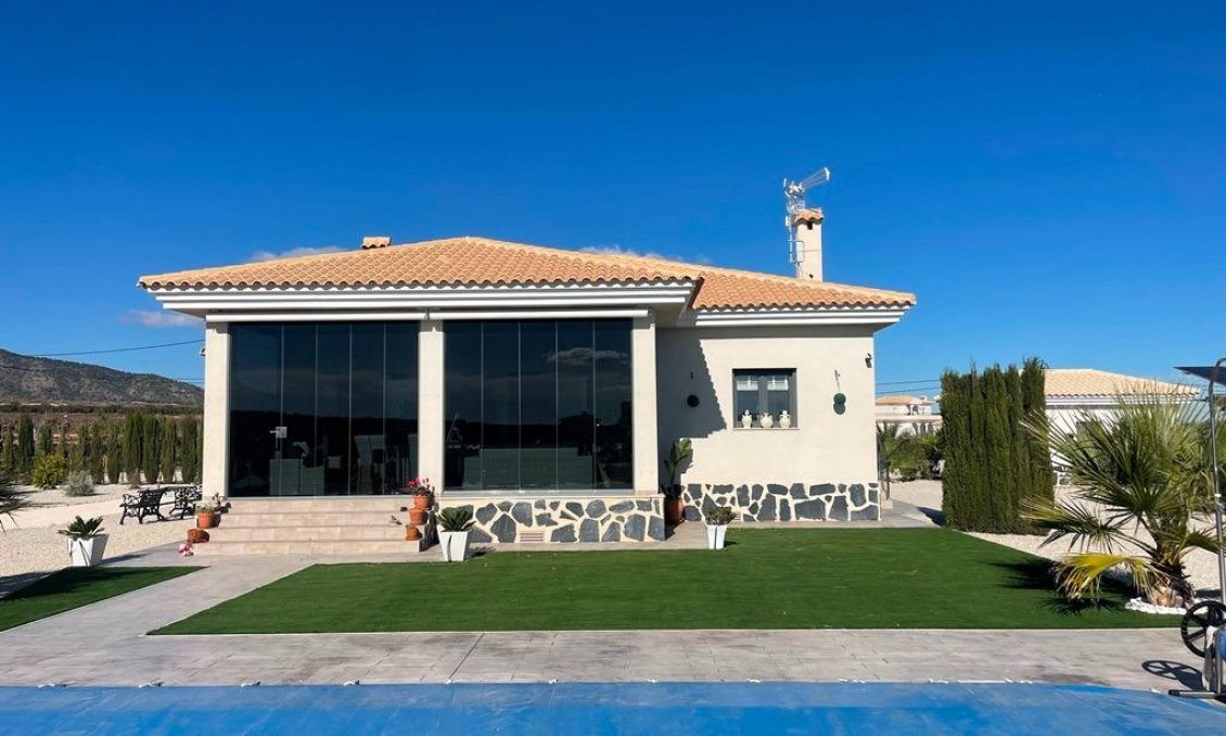 Obra nueva - Villa -
Pinoso - Camino Del Prado