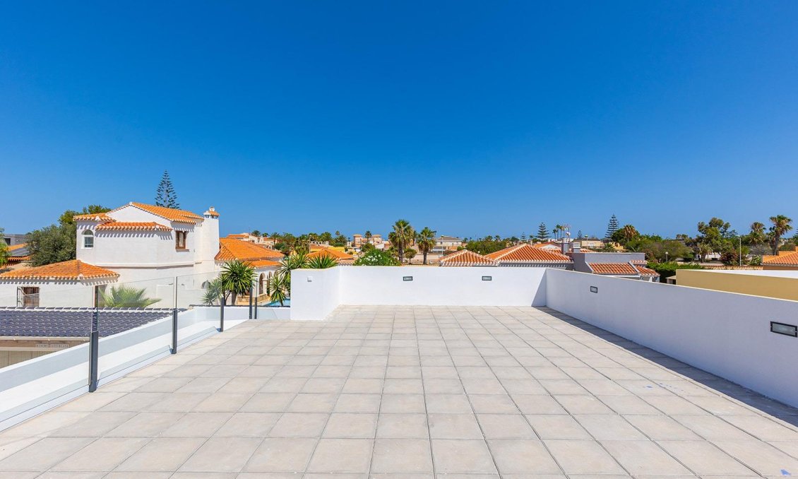 Obra nueva - Villa -
Torrevieja - Los Balcones