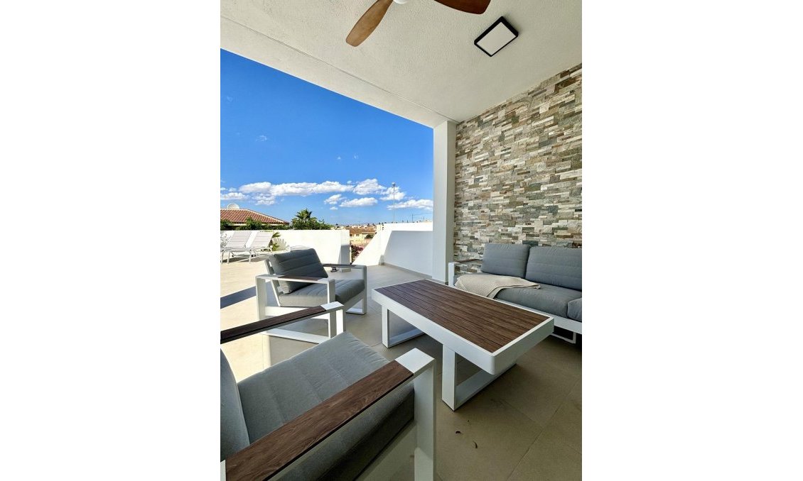 Obra nueva - Villa -
Benijofar - Pueblo