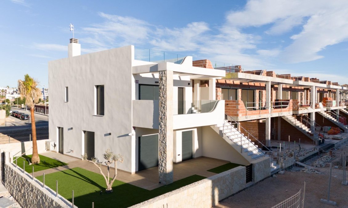Obra nueva - Bungalow -
Pilar de la Horadada - pueblo