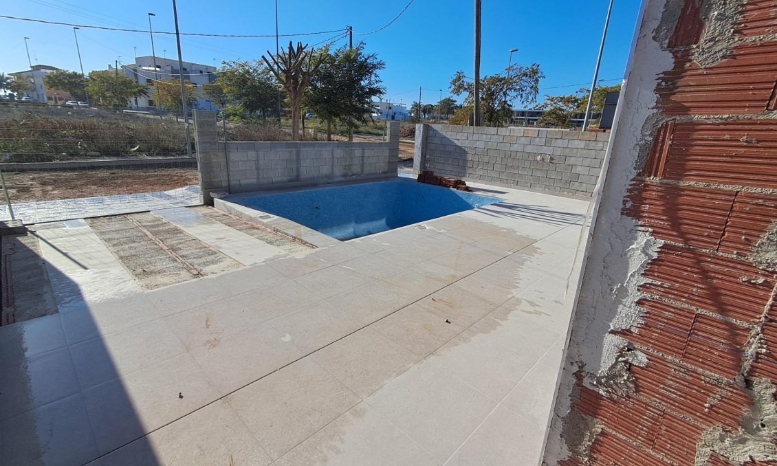 Obra nueva - Villa -
Pilar de la Horadada