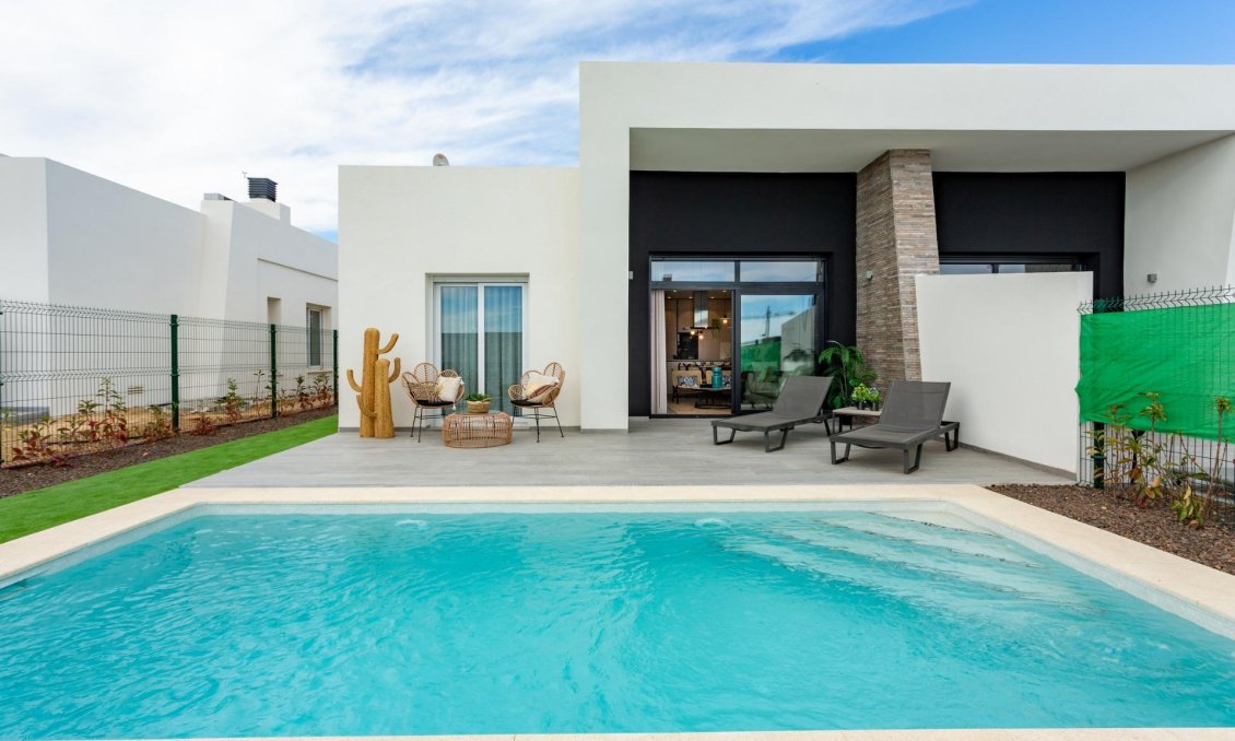 Obra nueva - Villa -
Algorfa - La Finca Golf