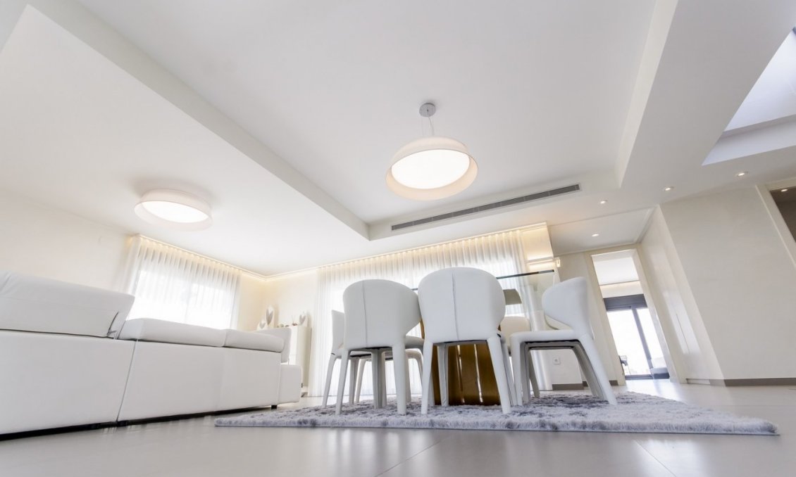 Obra nueva - Villa -
Orihuela Costa - Campoamor