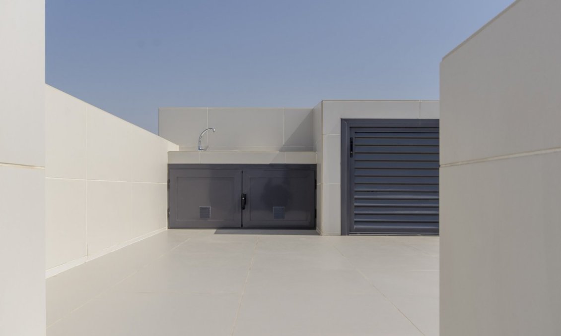 Obra nueva - Villa -
Orihuela Costa - Campoamor