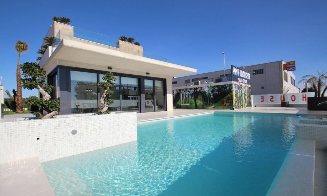 Obra nueva - Villa -
Orihuela Costa - Campoamor