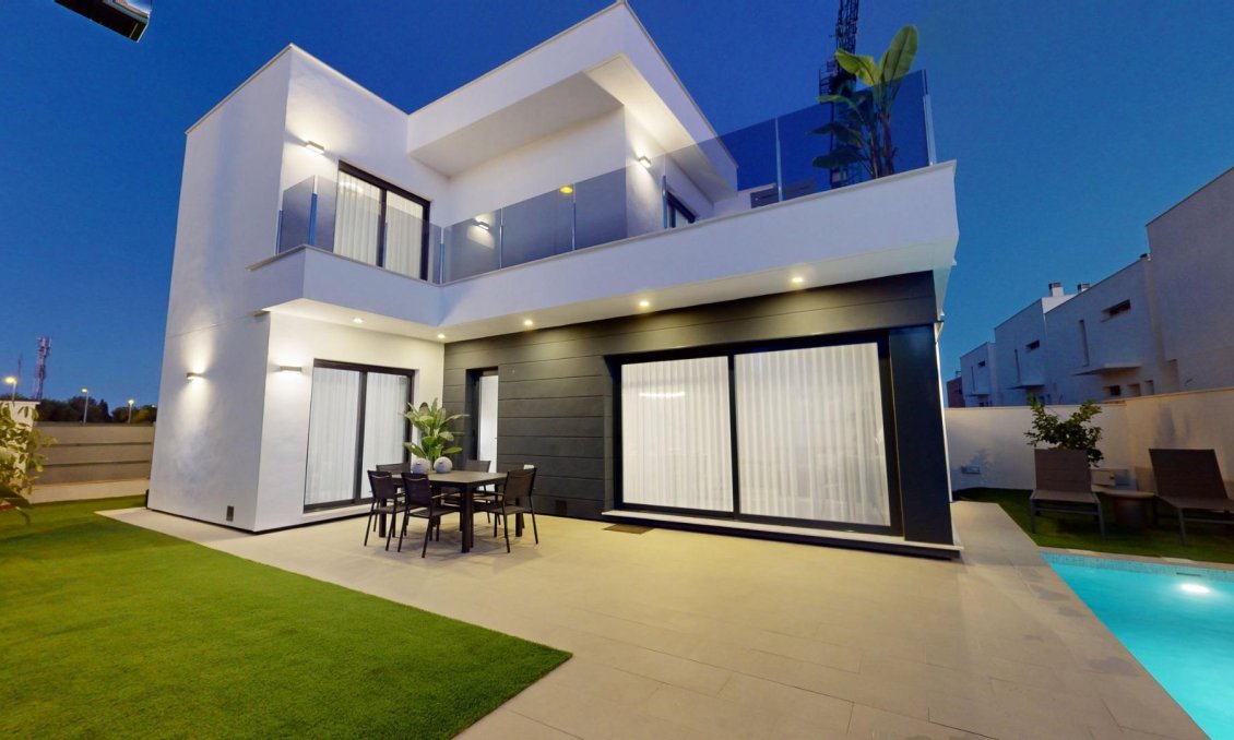 Obra nueva - Villa -
San Javier - Roda Golf