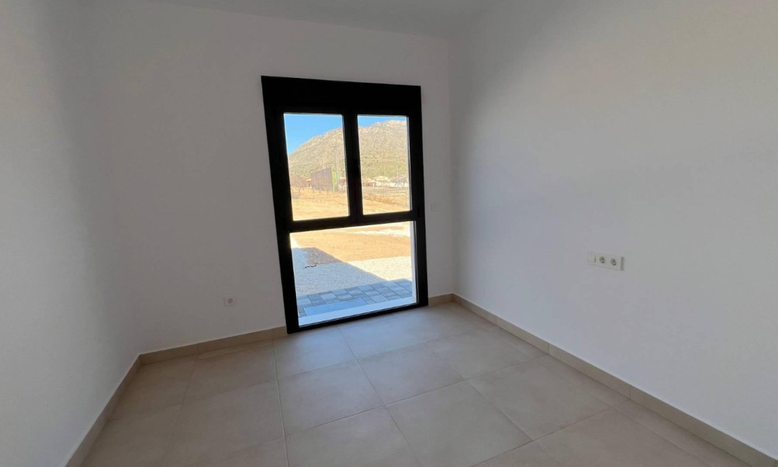 Obra nueva - Villa -
Hondón de las Nieves - La Canalosa