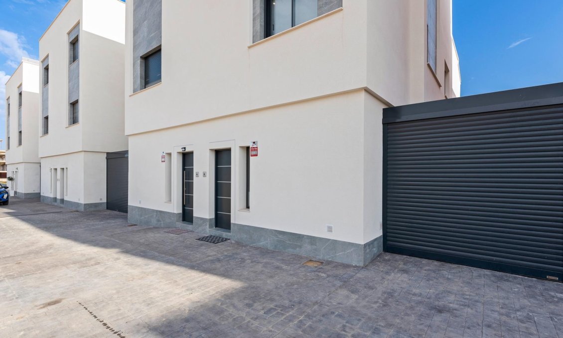 Neue Gebäude - Villa -
Guardamar del Segura - Els Secans