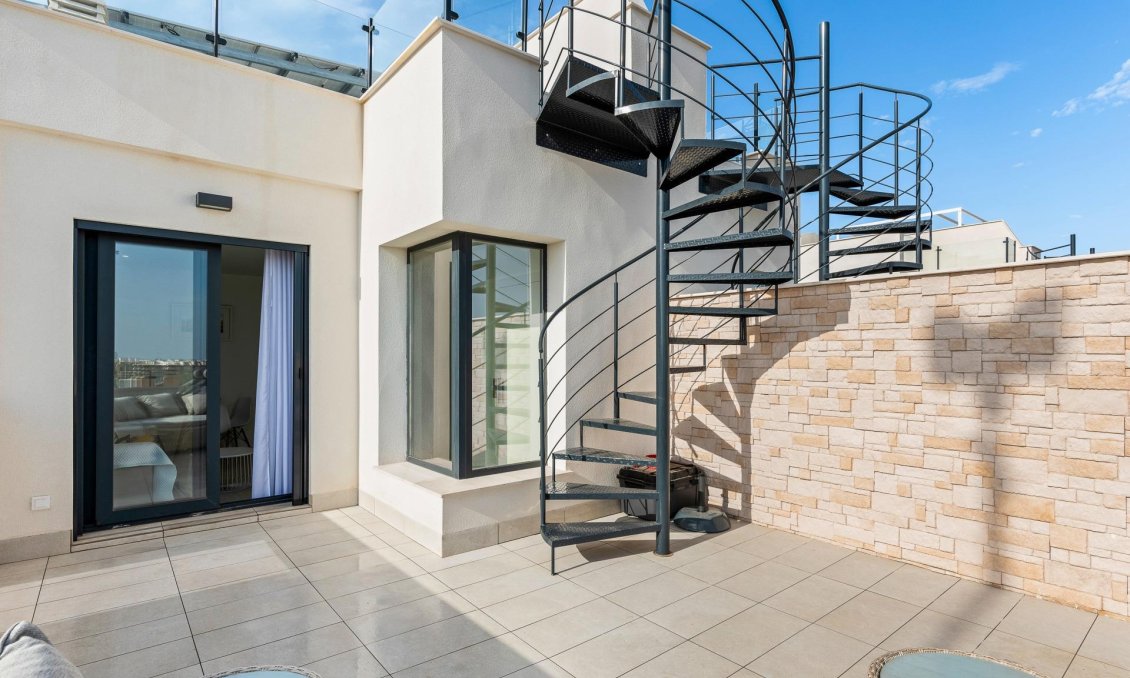 Neue Gebäude - Villa -
Guardamar del Segura - Els Secans