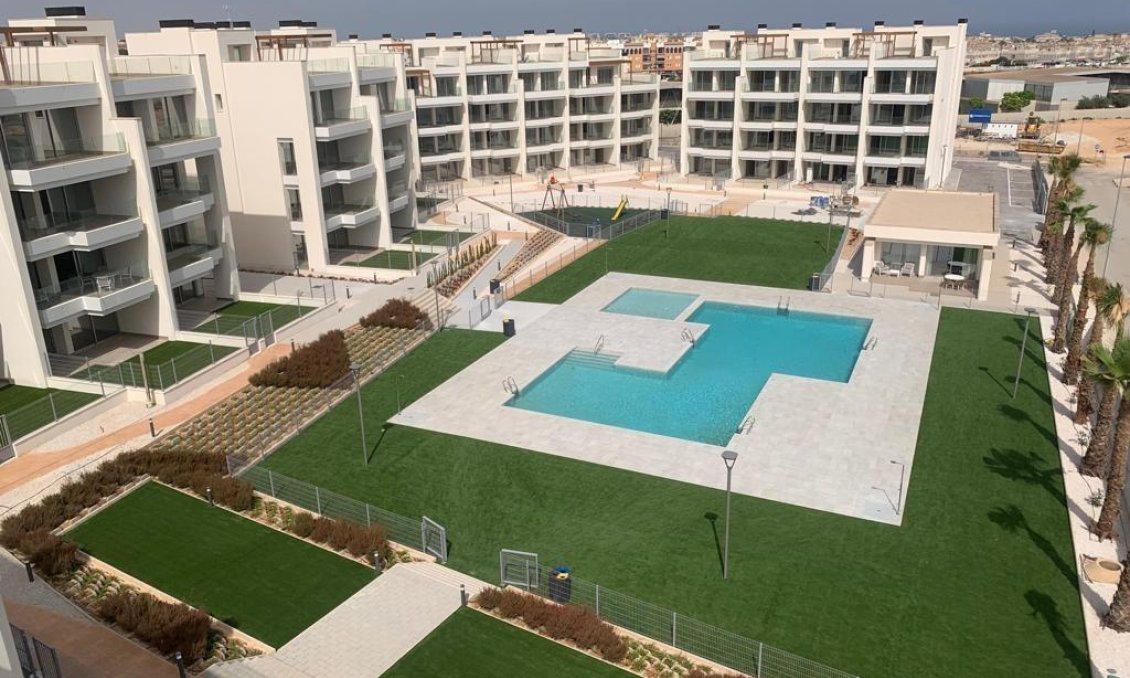 Obra nueva - Ático -
Orihuela Costa - Villamartín