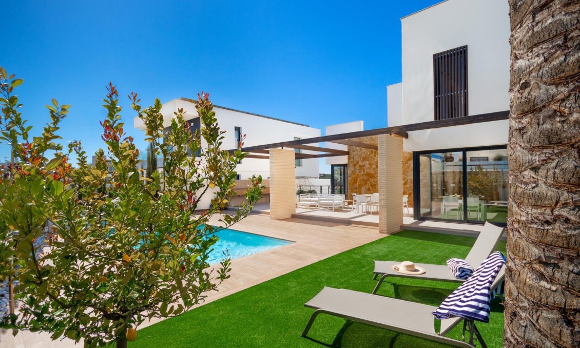 Obra nueva - Villa -
Orihuela Costa - Campoamor
