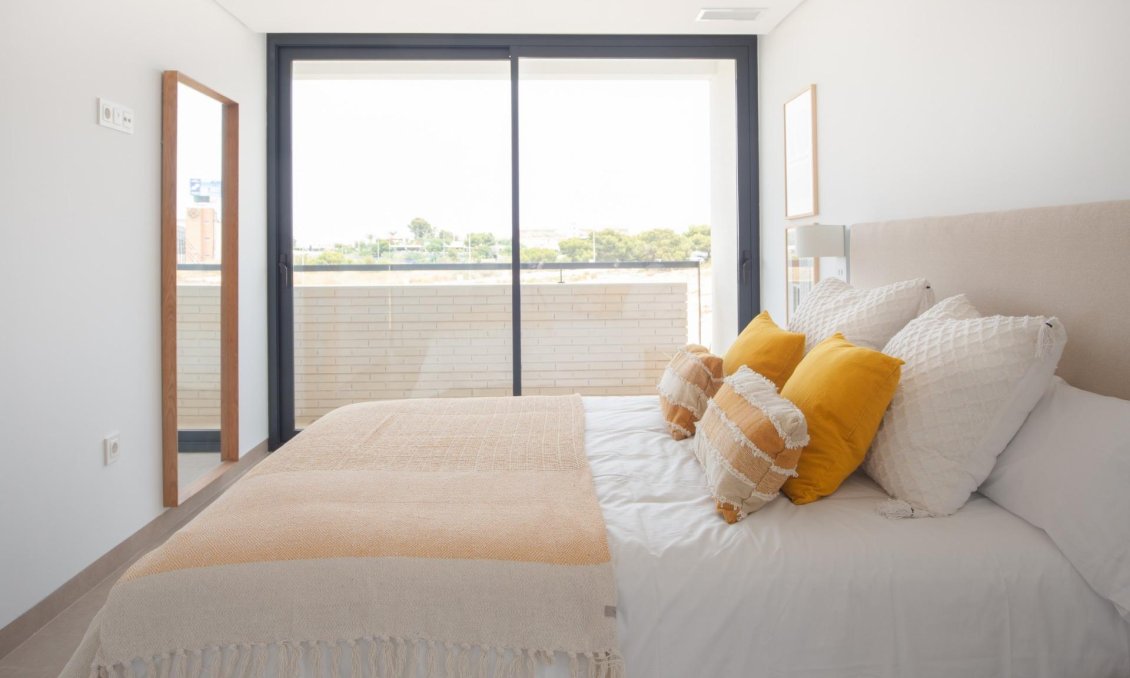 Obra nueva - Villa -
Orihuela Costa - Campoamor