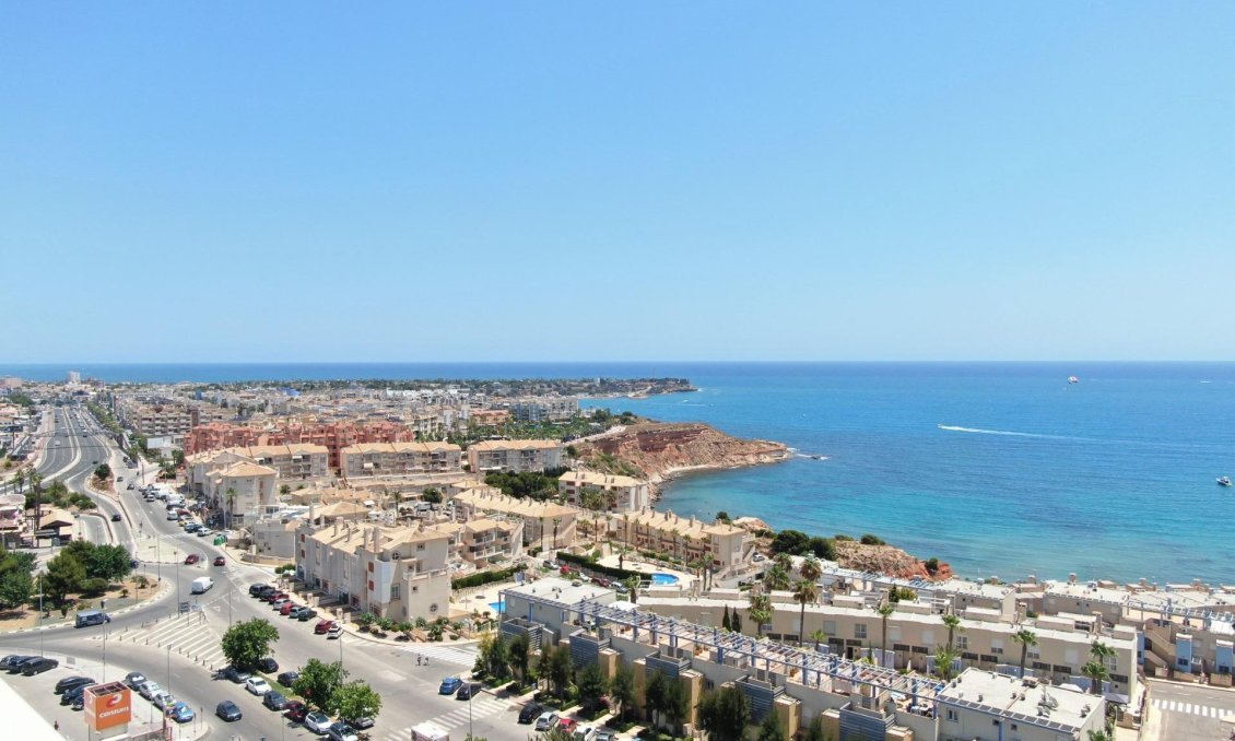 Obra nueva - Villa -
Orihuela Costa - Campoamor