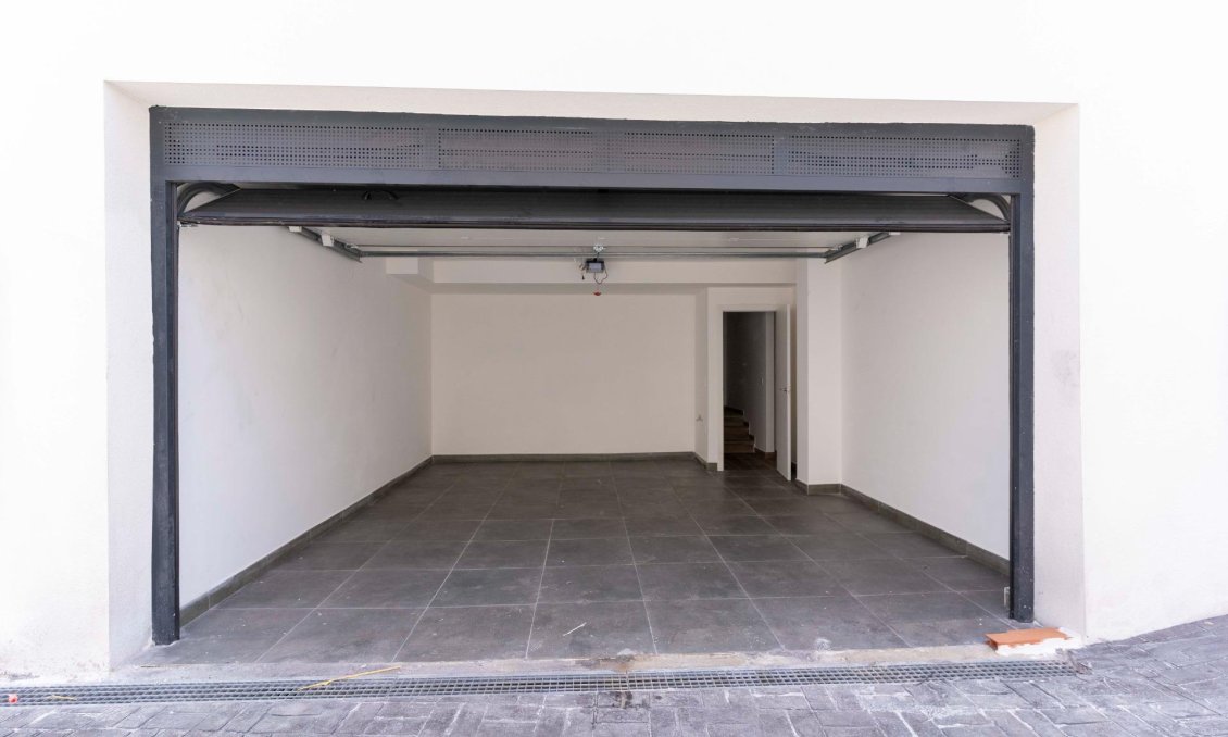 Obra nueva - Villa -
Polop - La Alberca