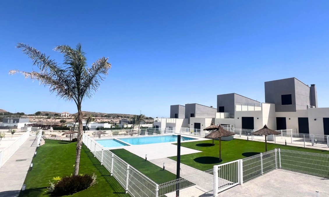 Obra nueva - Villa -
Baños y Mendigo - Altaona Golf