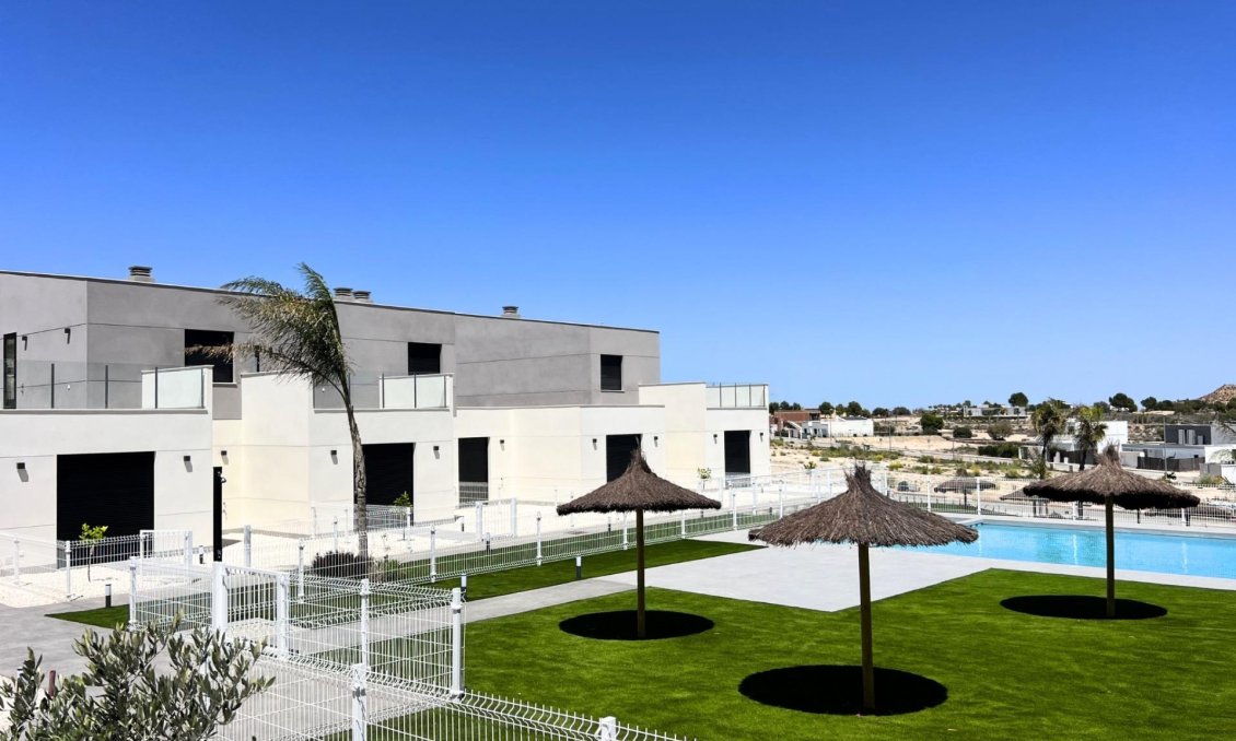 Obra nueva - Villa -
Baños y Mendigo - Altaona Golf