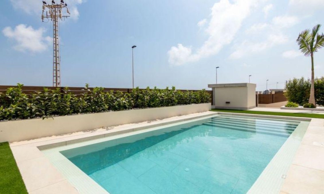 Neue Gebäude - Villa -
Torrevieja - Los Altos