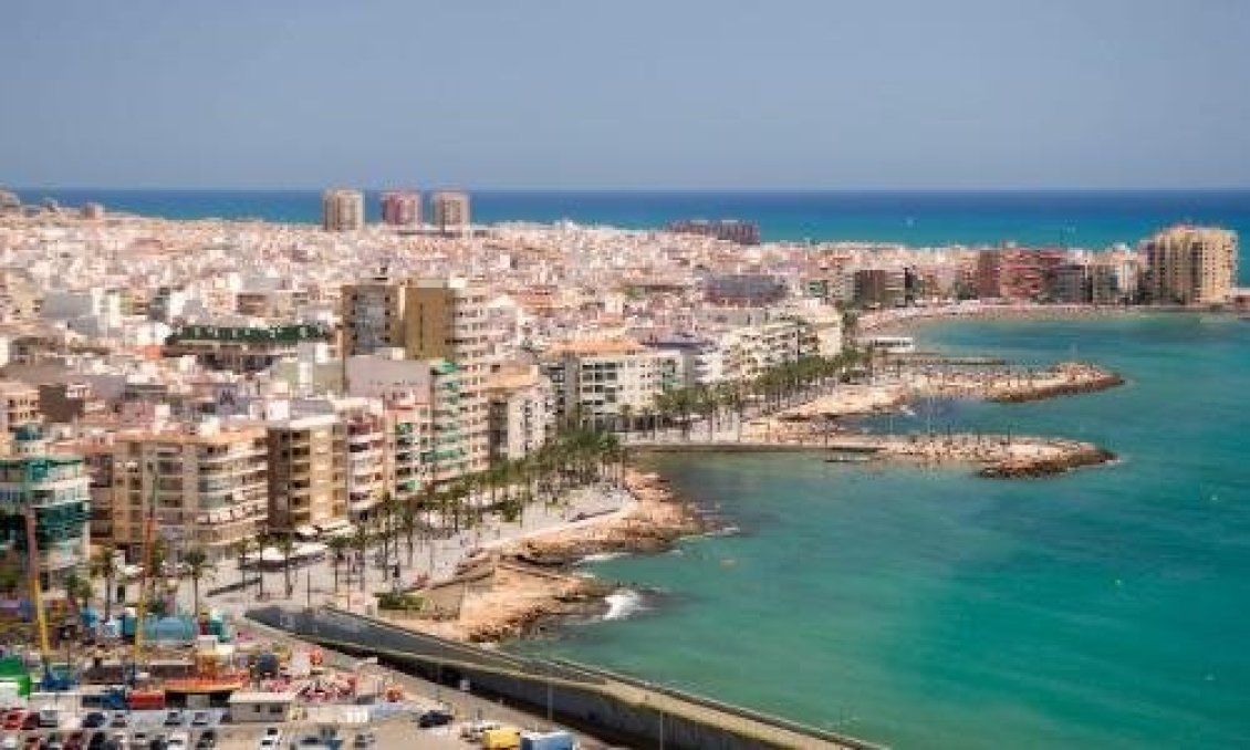 Neue Gebäude - Villa -
Torrevieja - Aguas Nuevas