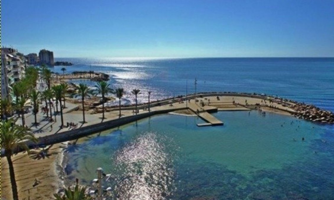 Neue Gebäude - Villa -
Torrevieja - Aguas Nuevas
