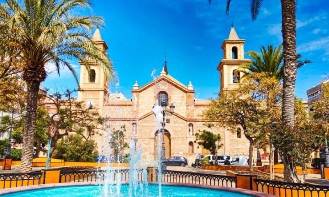 Neue Gebäude - Villa -
Torrevieja - Aguas Nuevas