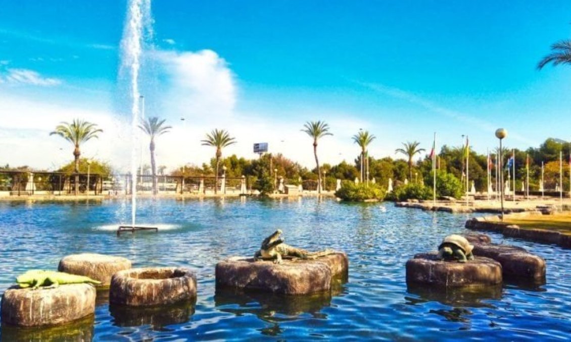 Neue Gebäude - Villa -
Torrevieja - Aguas Nuevas