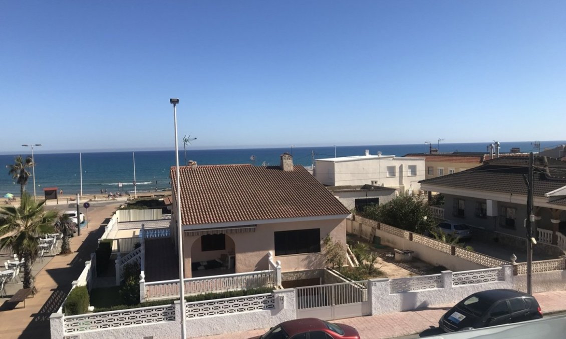 Obra nueva - Villa -
Torrevieja - La Mata