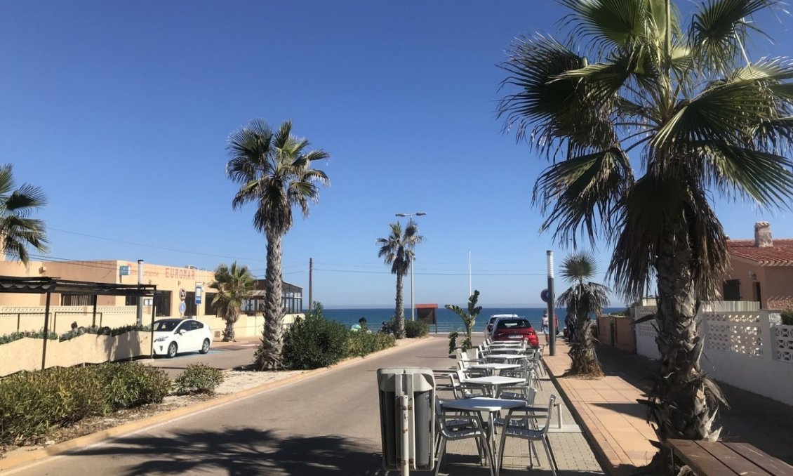 Obra nueva - Villa -
Torrevieja - La Mata