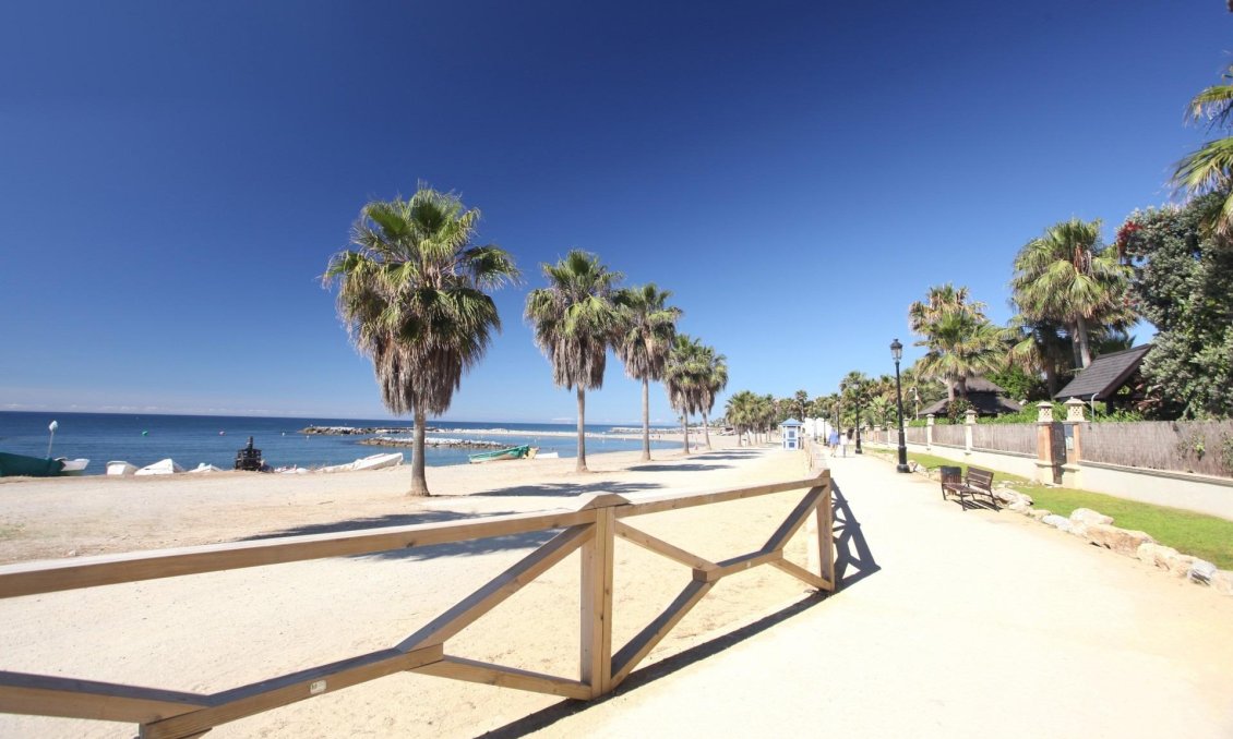 Neue Gebäude - Wohnung -
Marbella - Nueva Andalucia