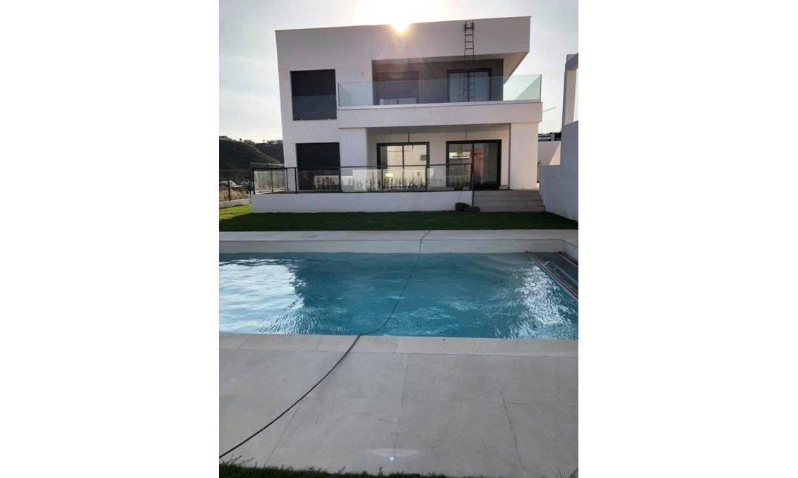 Neue Gebäude - Villa -
Manilva - La Duquesa