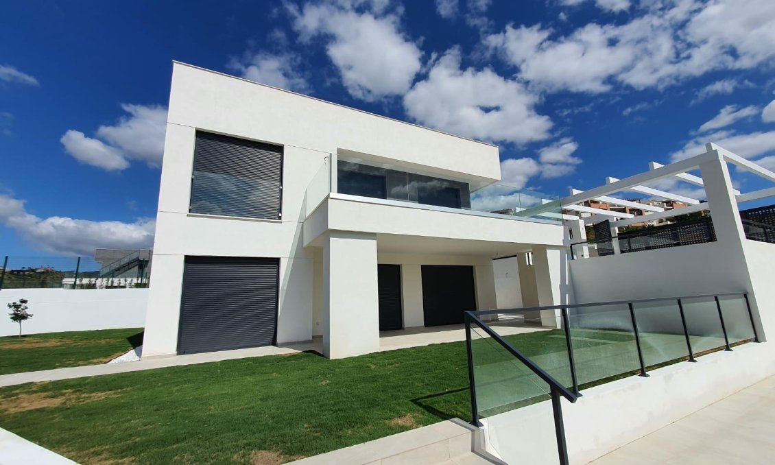 Neue Gebäude - Villa -
Manilva - La Duquesa
