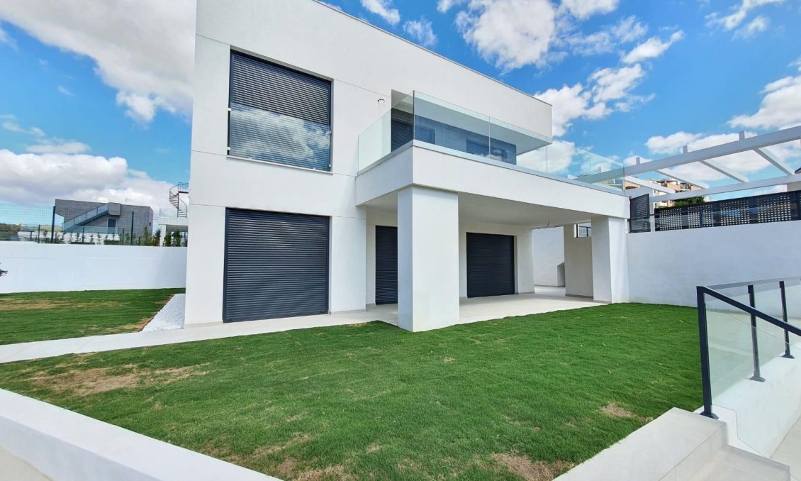 Neue Gebäude - Villa -
Manilva - La Duquesa