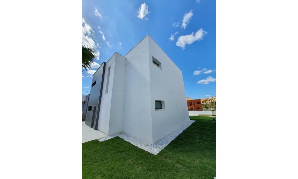 Neue Gebäude - Villa -
Manilva - La Duquesa