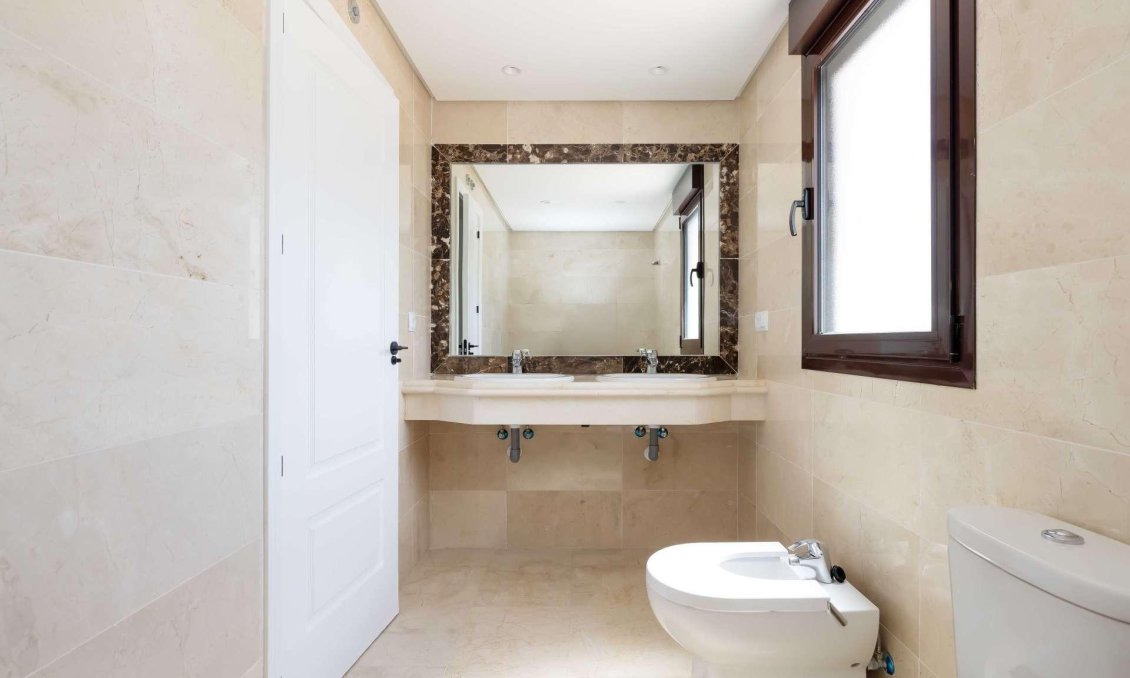Obra nueva - Town House -
Estepona - Azata Golf