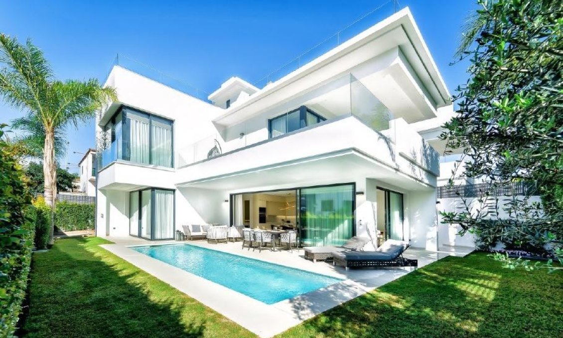 Obra nueva - Villa -
Marbella - The Golden Mile