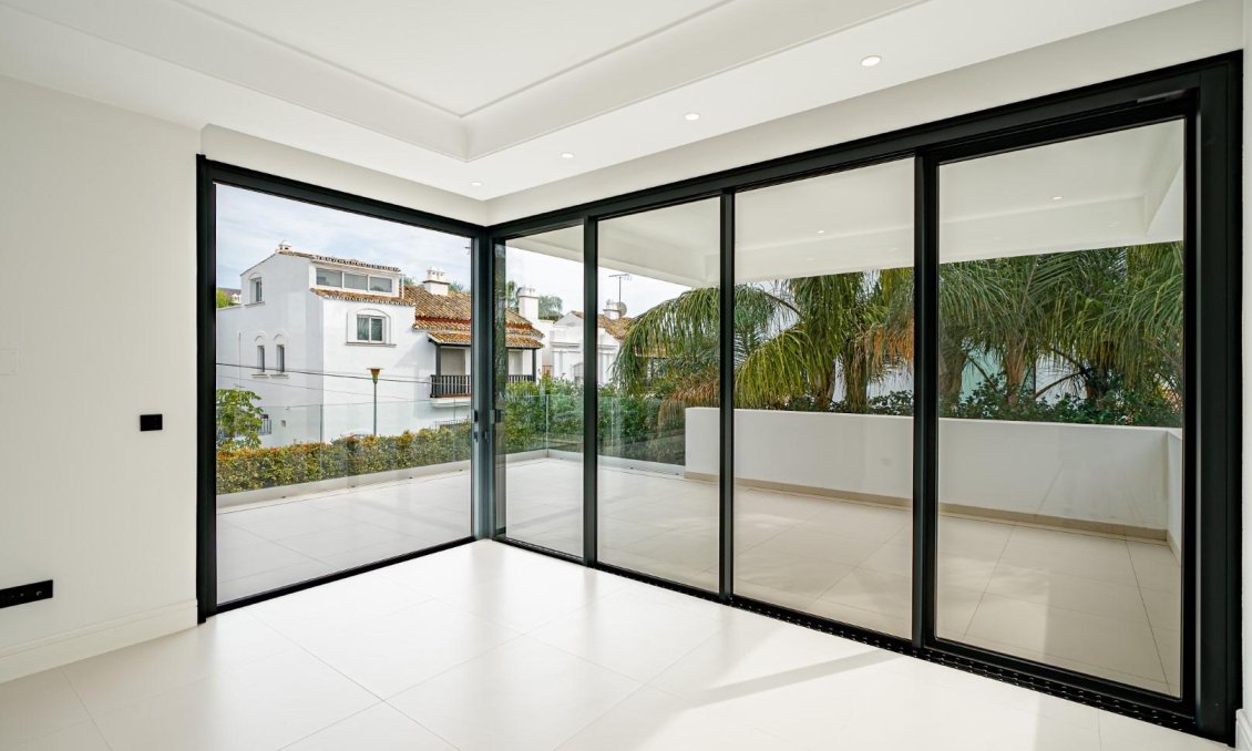 Obra nueva - Villa -
Marbella - The Golden Mile