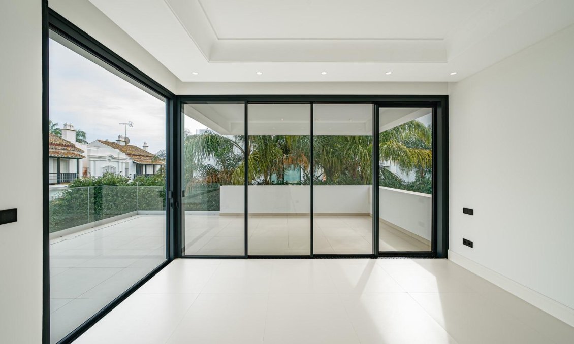 Obra nueva - Villa -
Marbella - The Golden Mile