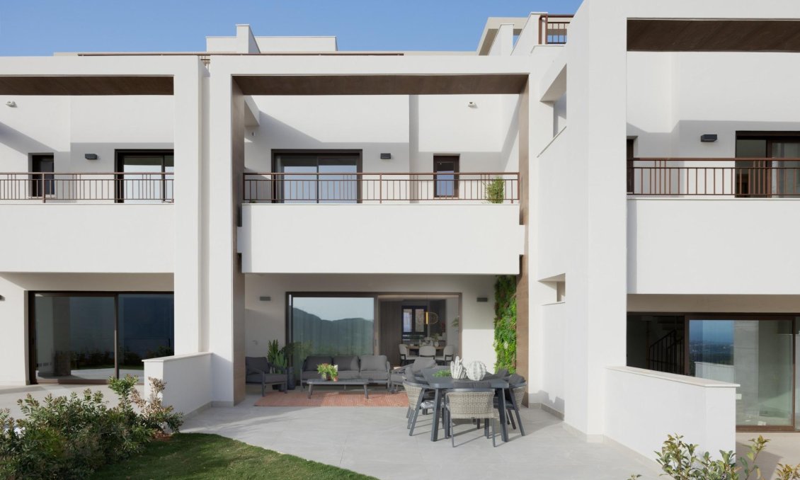 Obra nueva - Town House -
Istán - Cerros De Los Lagos