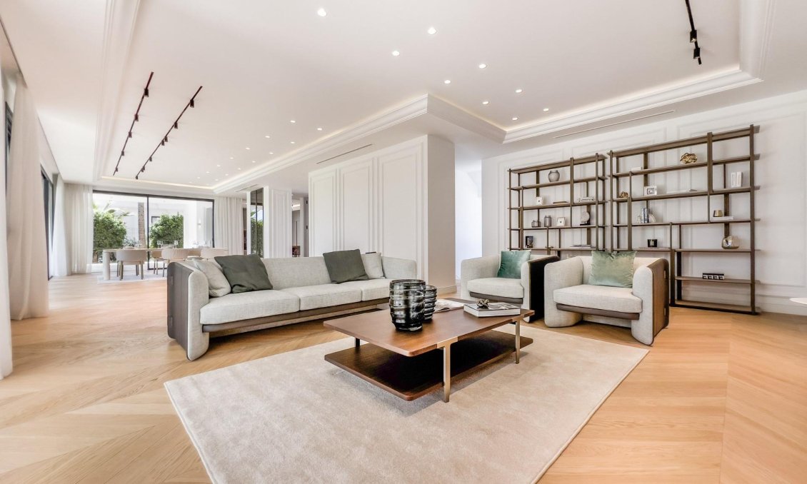Obra nueva - Villa -
Marbella - Lomas De Marbella Club