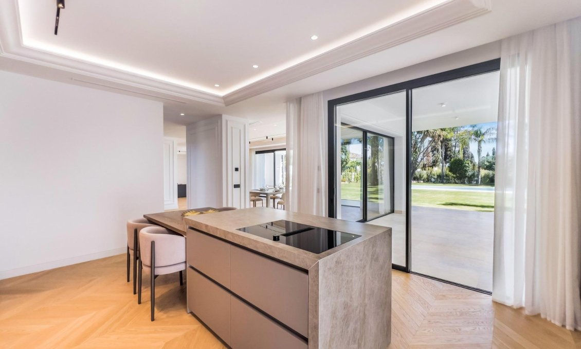 Obra nueva - Villa -
Marbella - Lomas De Marbella Club