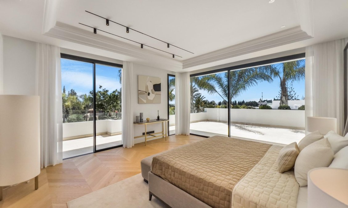 Obra nueva - Villa -
Marbella - Lomas De Marbella Club
