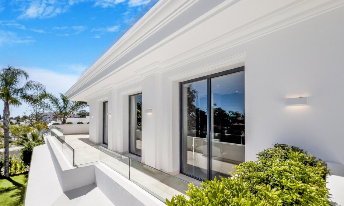 Obra nueva - Villa -
Marbella - Lomas De Marbella Club