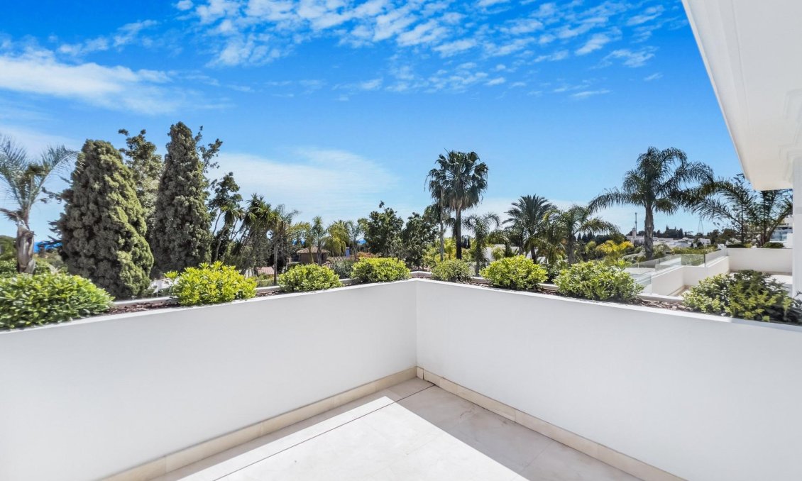 Obra nueva - Villa -
Marbella - Lomas De Marbella Club