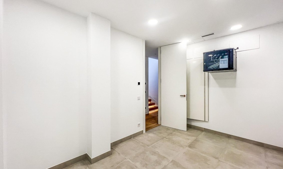 Obra nueva - Villa -
Marbella - Lomas De Marbella Club