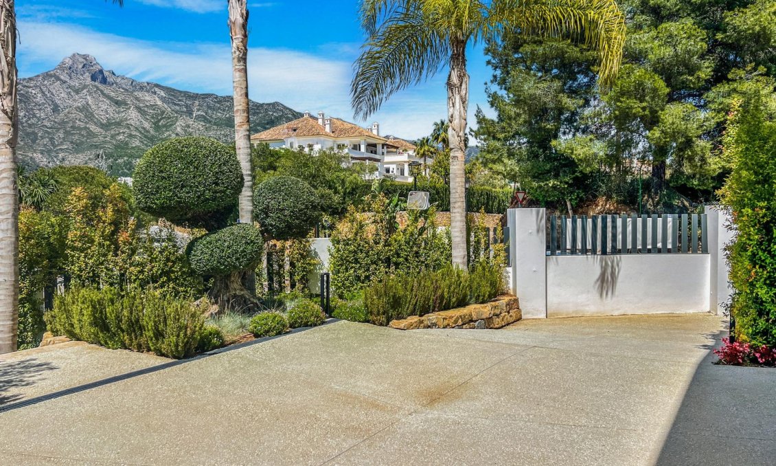 Obra nueva - Villa -
Marbella - Lomas De Marbella Club