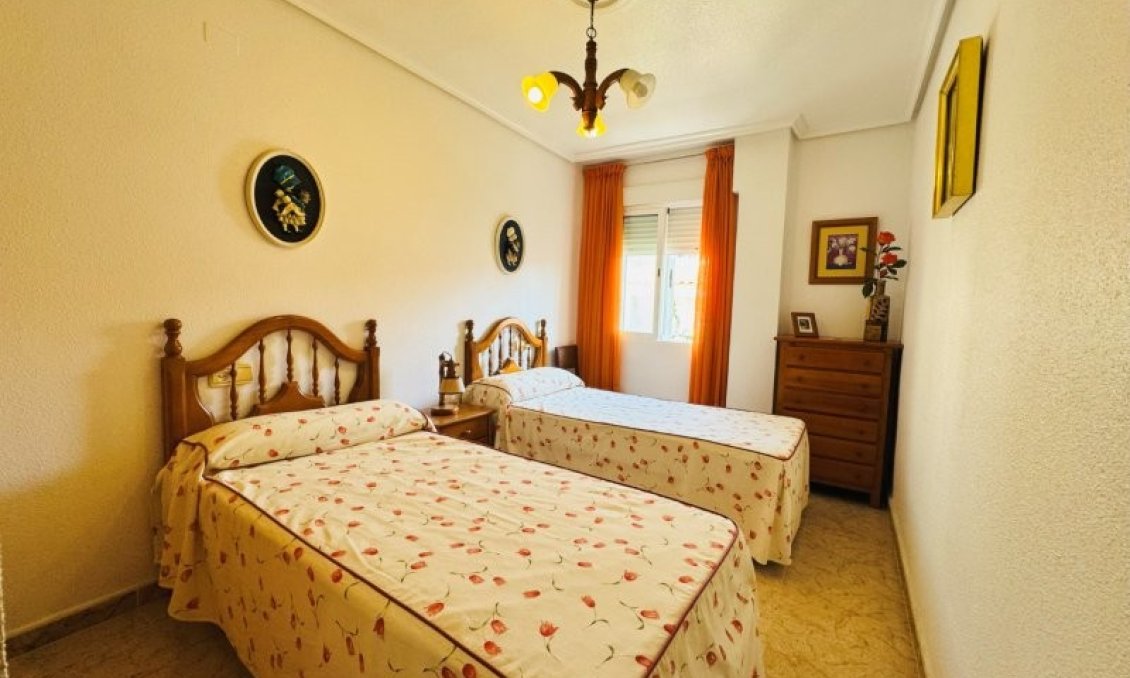 Segunda mano - Duplex -
La Mata - Costa Blanca