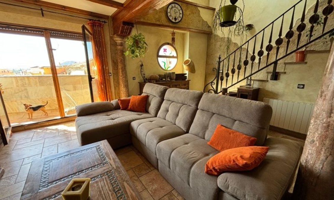 Segunda mano - Villa -
Redován - Inland